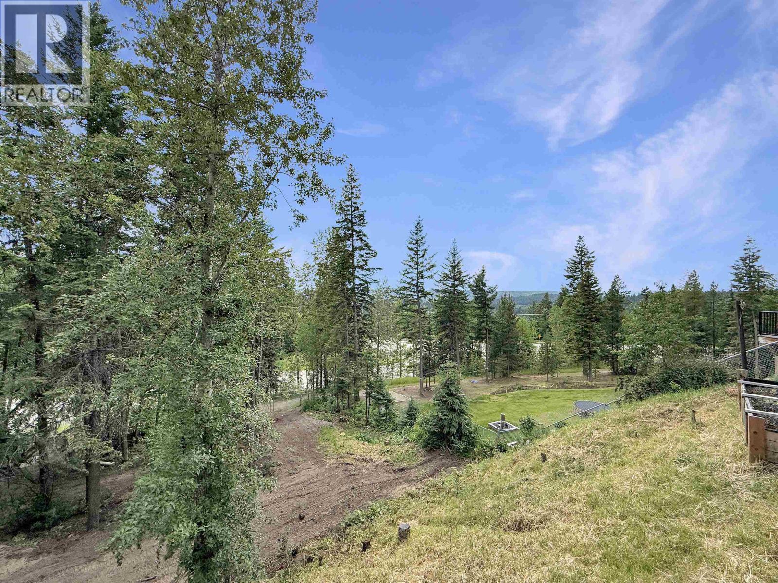 2555 WALLACE PLACE - 39
