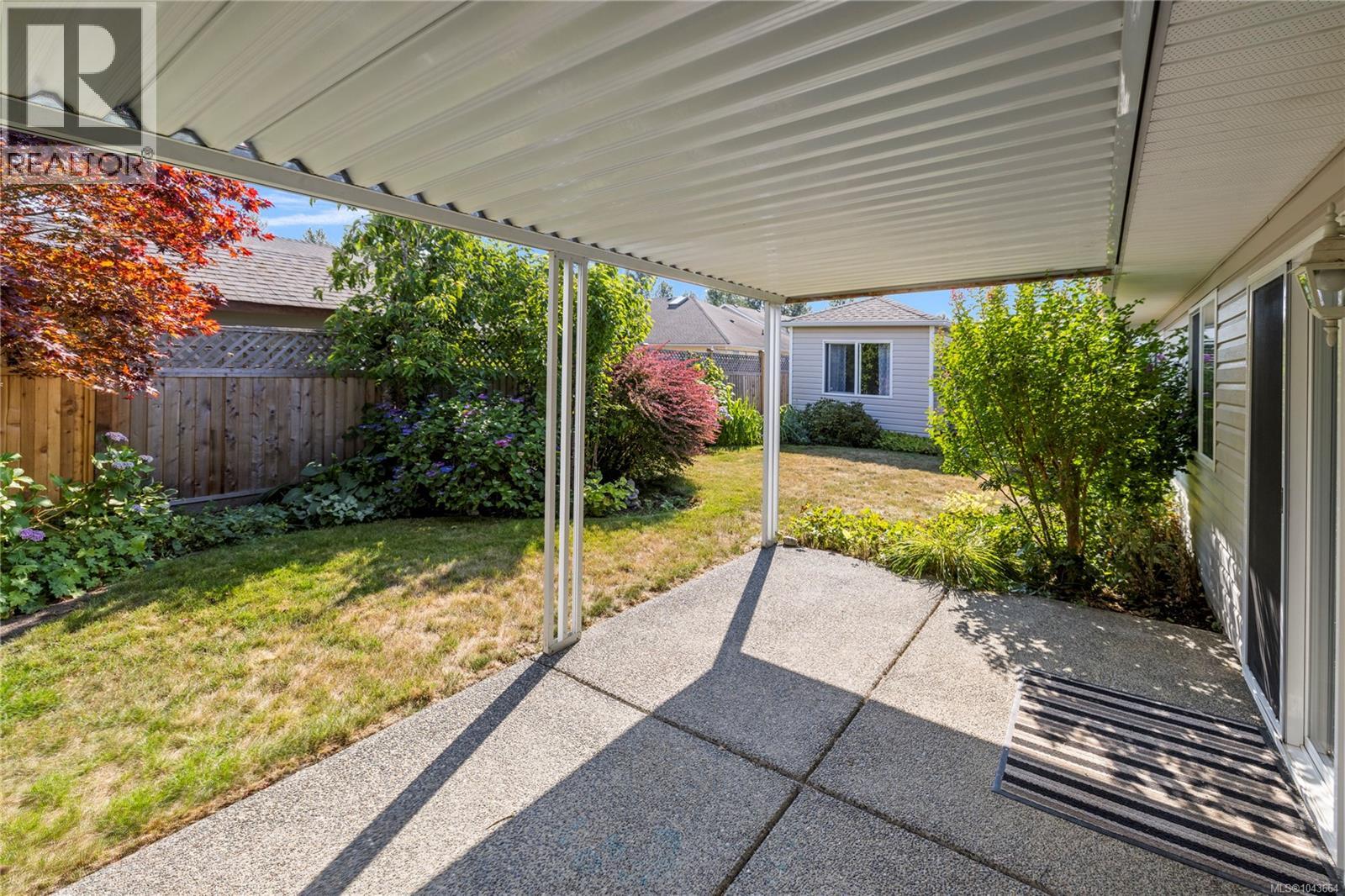 238 Strawberry Cres - 34