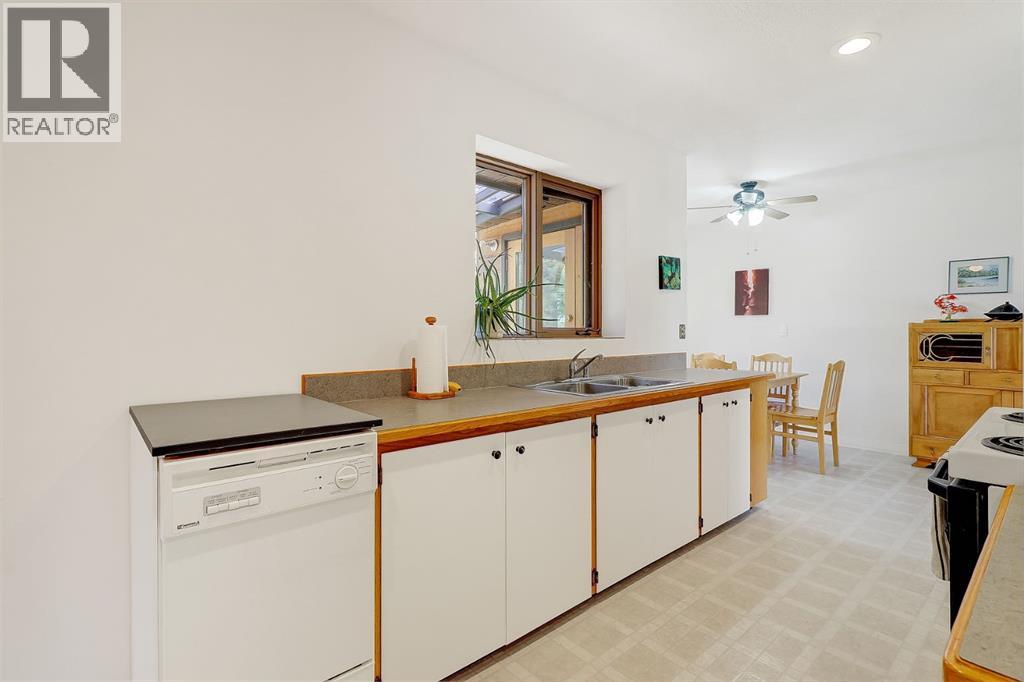 10904 108 Avenue - 8