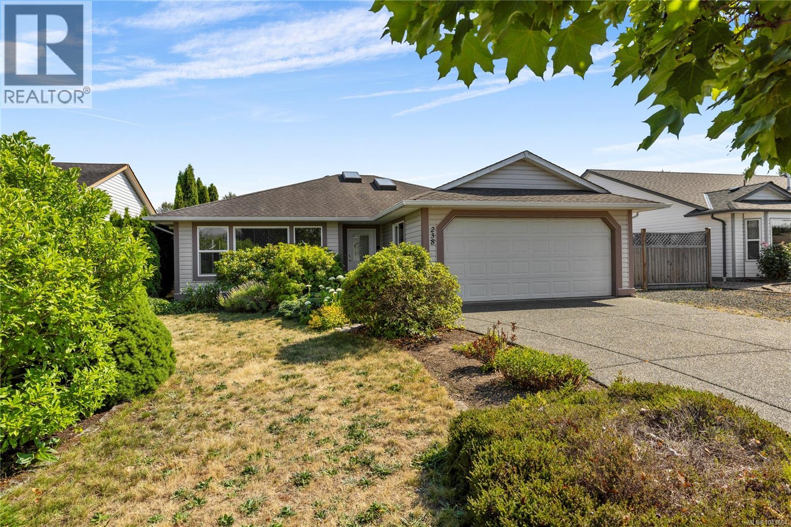 238 Strawberry Cres - 22