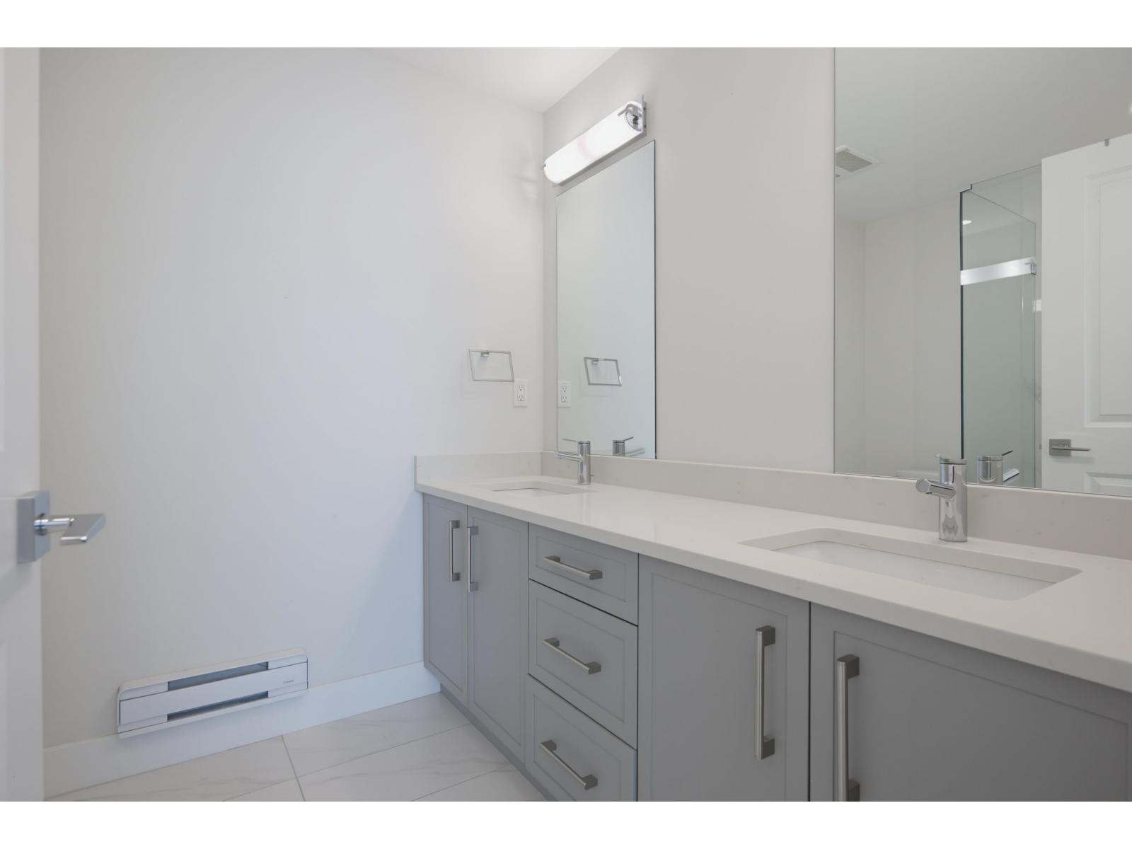 202 22136 49 AVENUE, Langley