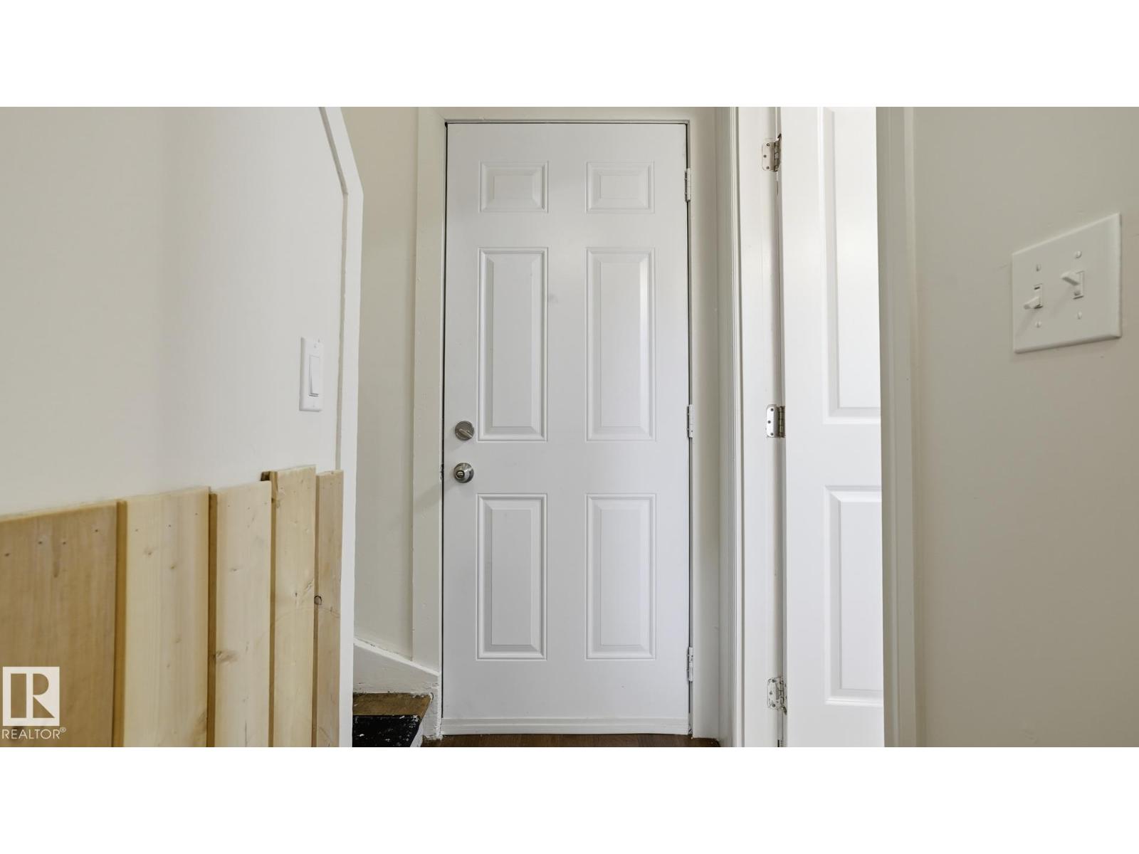 11617 84 ST NW - 22