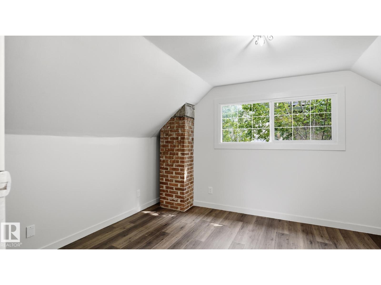 11617 84 ST NW - 23
