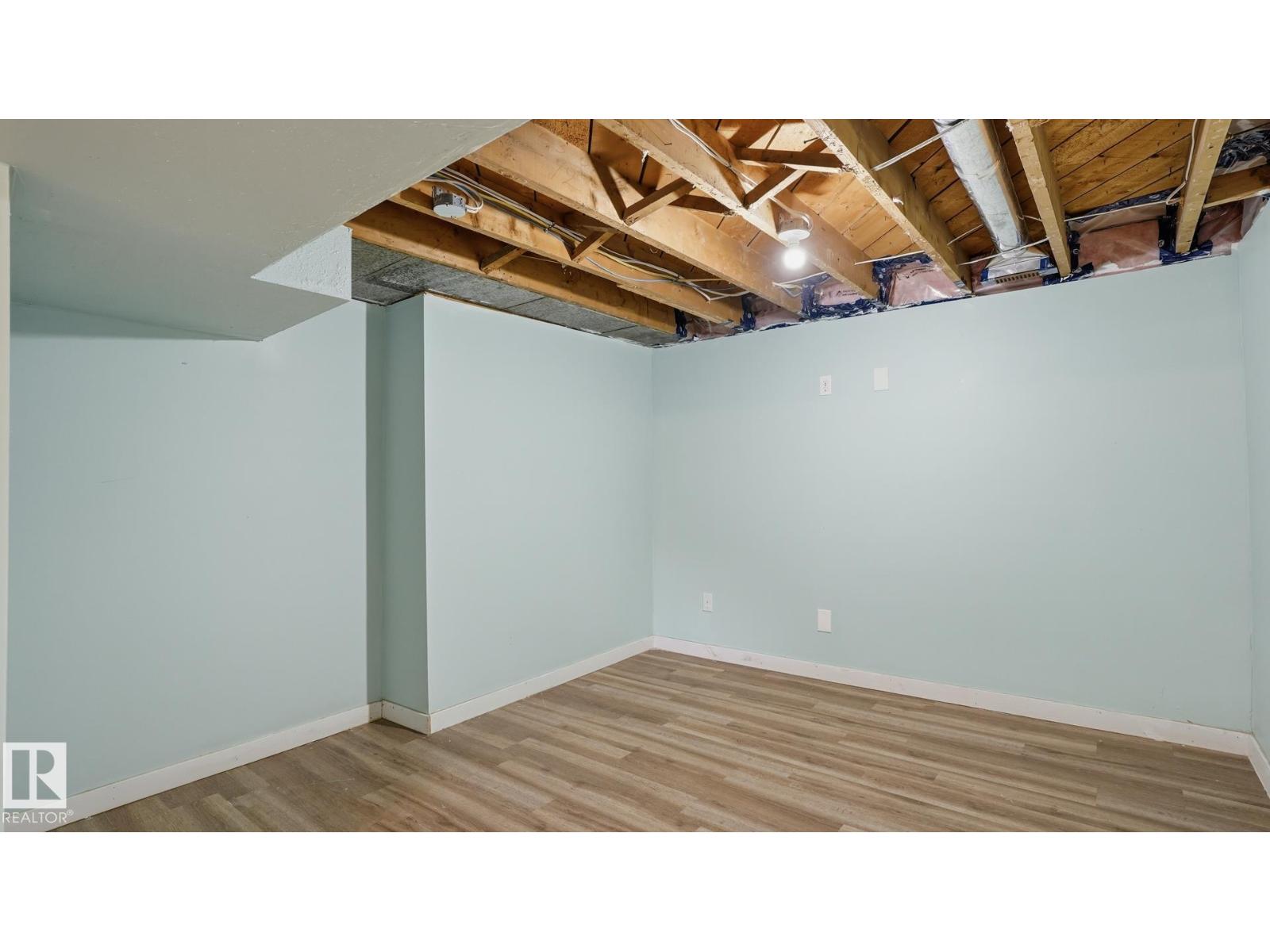 11617 84 ST NW - 30
