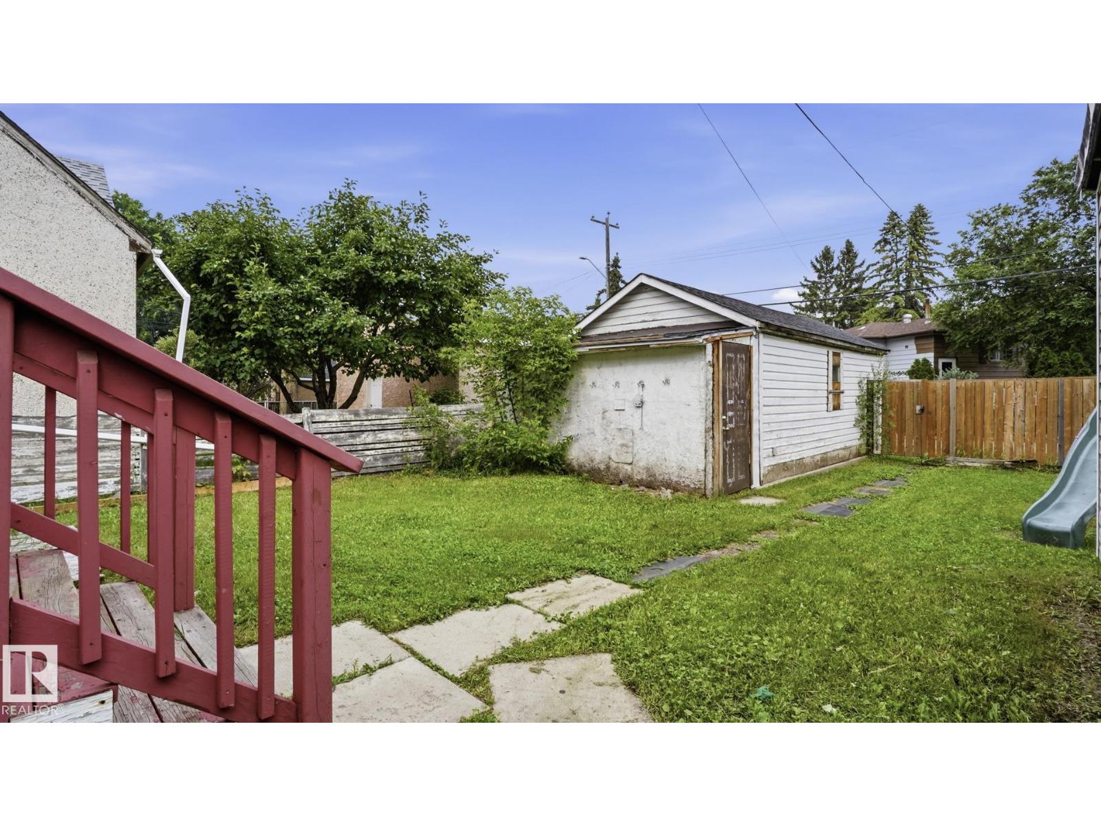 11617 84 ST NW - 41