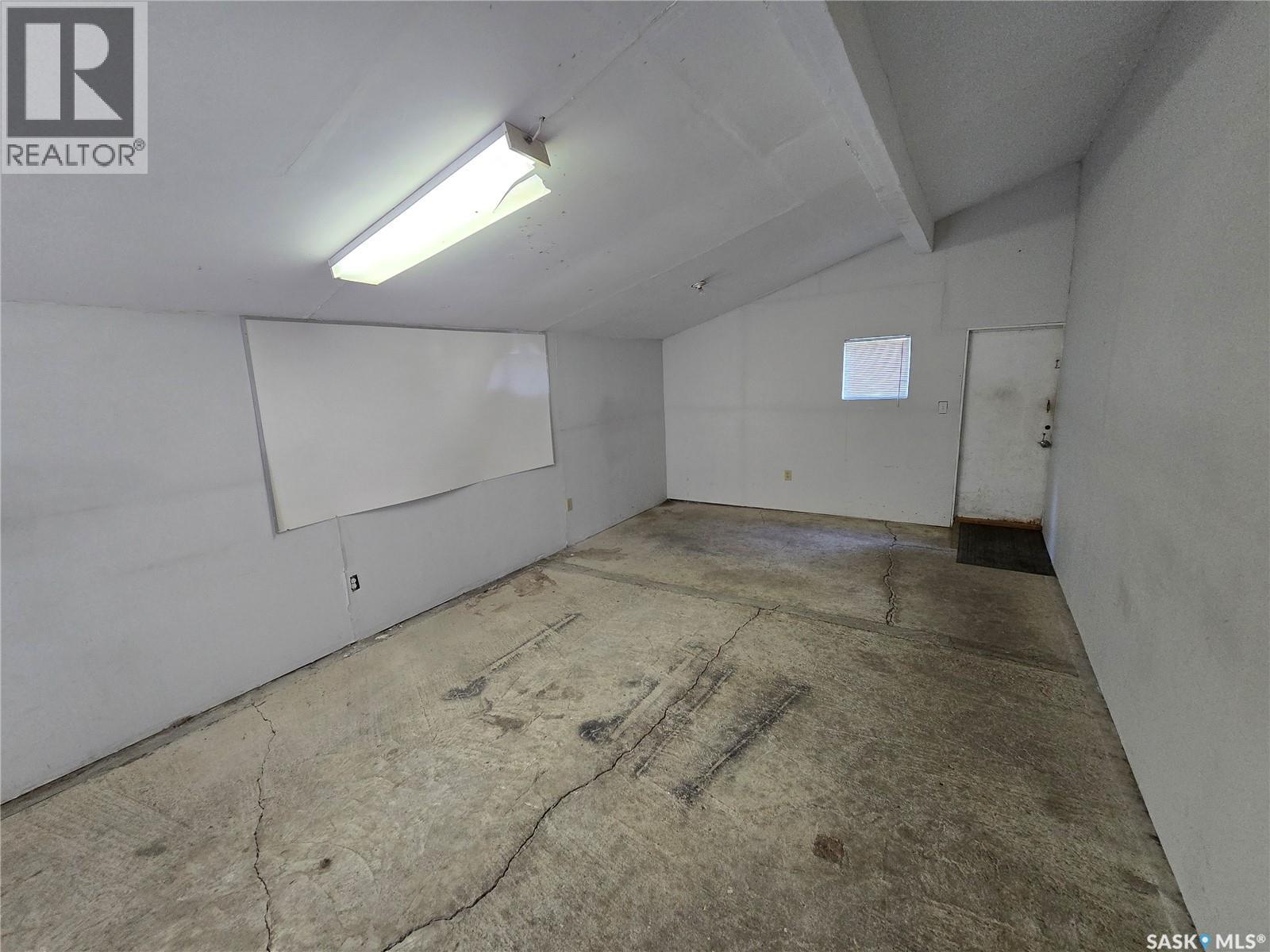223 9TH STREET - 16