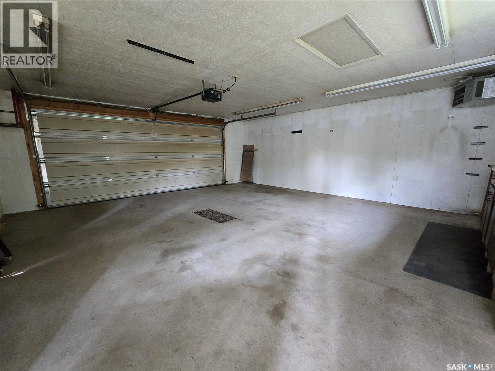 223 9TH STREET - 17