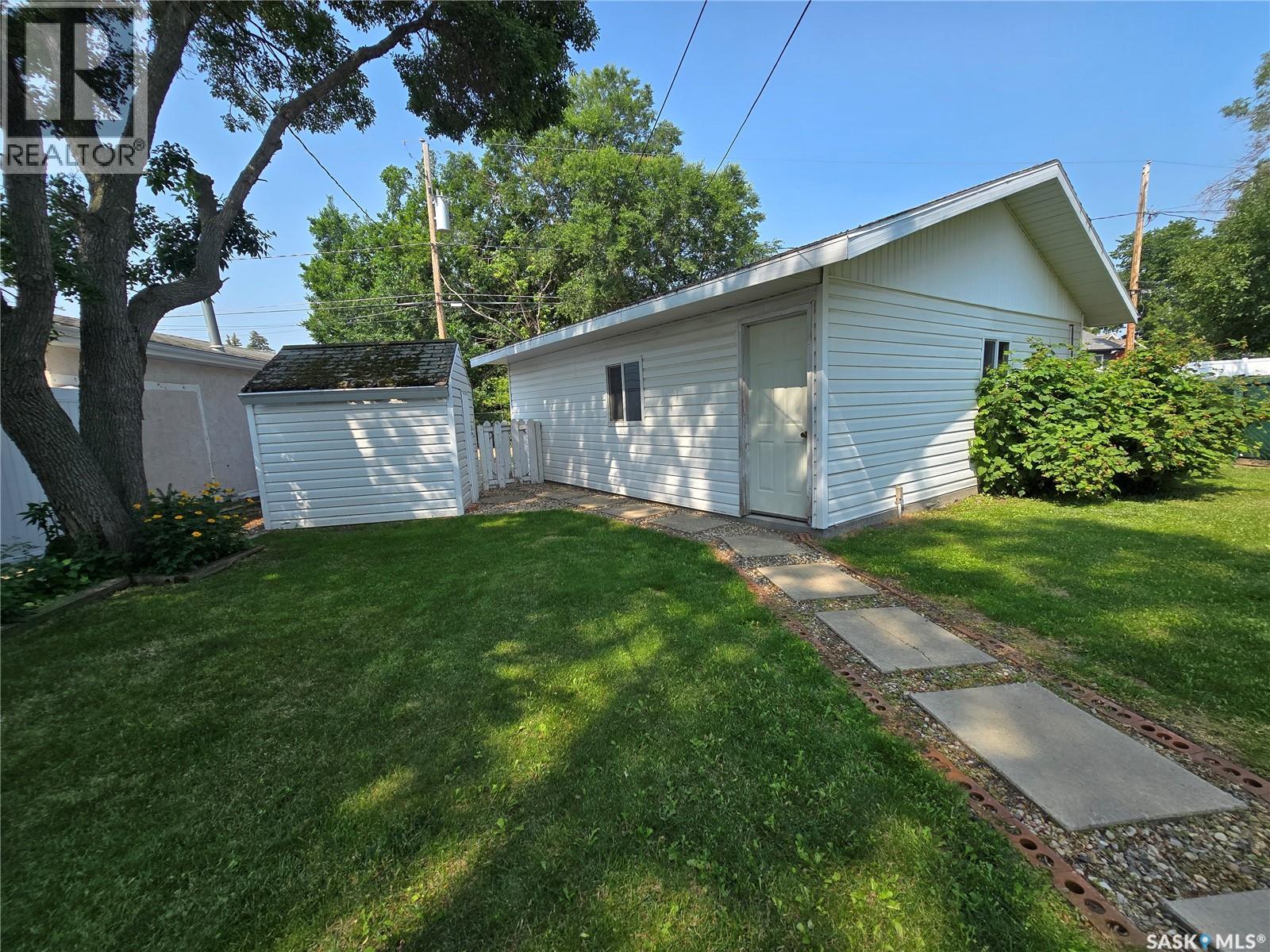 223 9TH STREET - 21