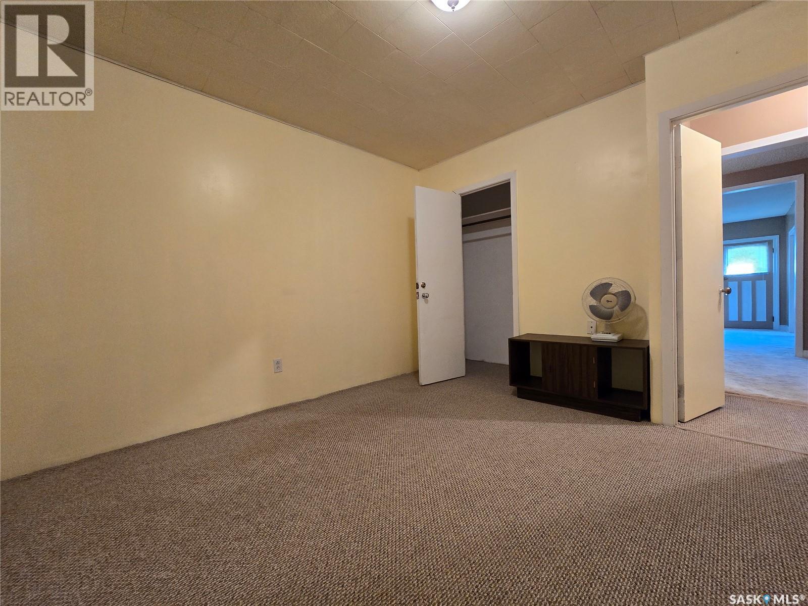 223 9TH STREET - 9