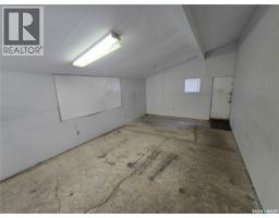 223 9th Street, Weyburn, SK S4H1E9 Photo 16