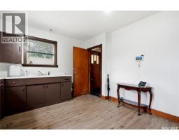 1701 C Avenue N, Saskatoon, SK S7L1L6 Photo 15