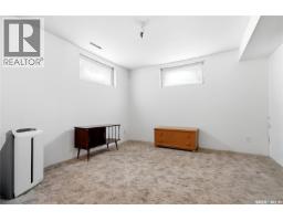 1701 C Avenue N, Saskatoon, SK S7L1L6 Photo 25