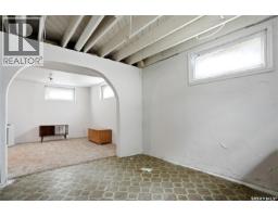 1701 C Avenue N, Saskatoon, SK S7L1L6 Photo 31