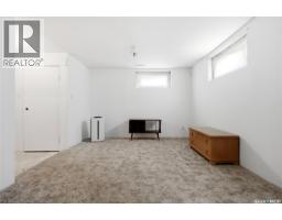 1701 C Avenue N, Saskatoon, SK S7L1L6 Photo 32