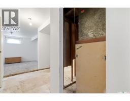 1701 C Avenue N, Saskatoon, SK S7L1L6 Photo 35