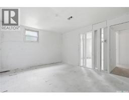 1701 C Avenue N, Saskatoon, SK S7L1L6 Photo 37