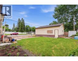 1701 C Avenue N, Saskatoon, SK S7L1L6 Photo 43
