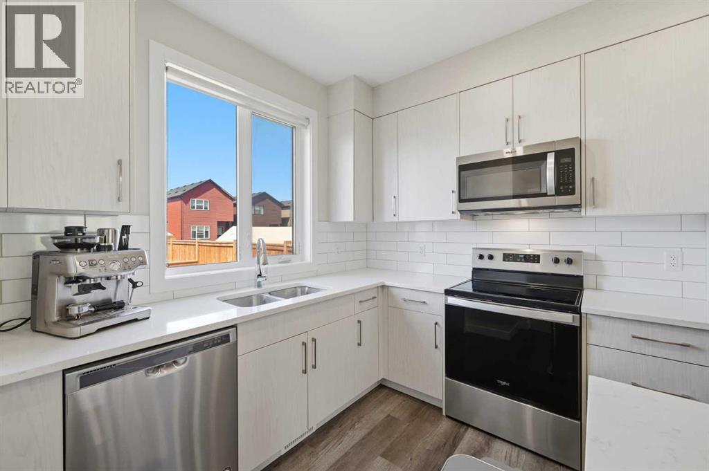 138 Homestead Boulevard NE - 18