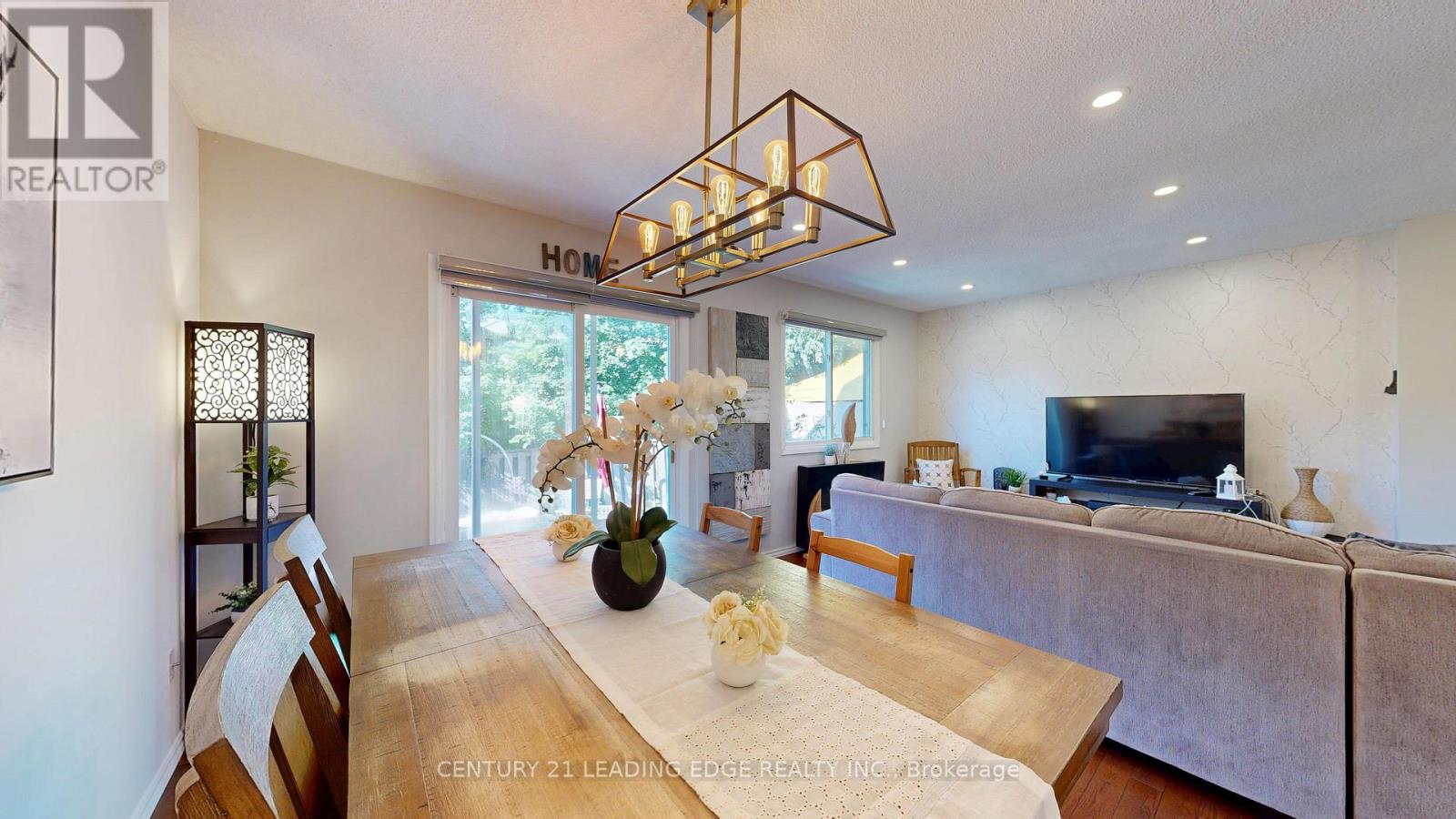 #64 2651 AQUITAINE AVENUE - 24