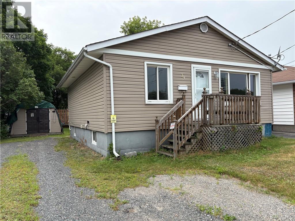 39 Oakwood Avenue - 1