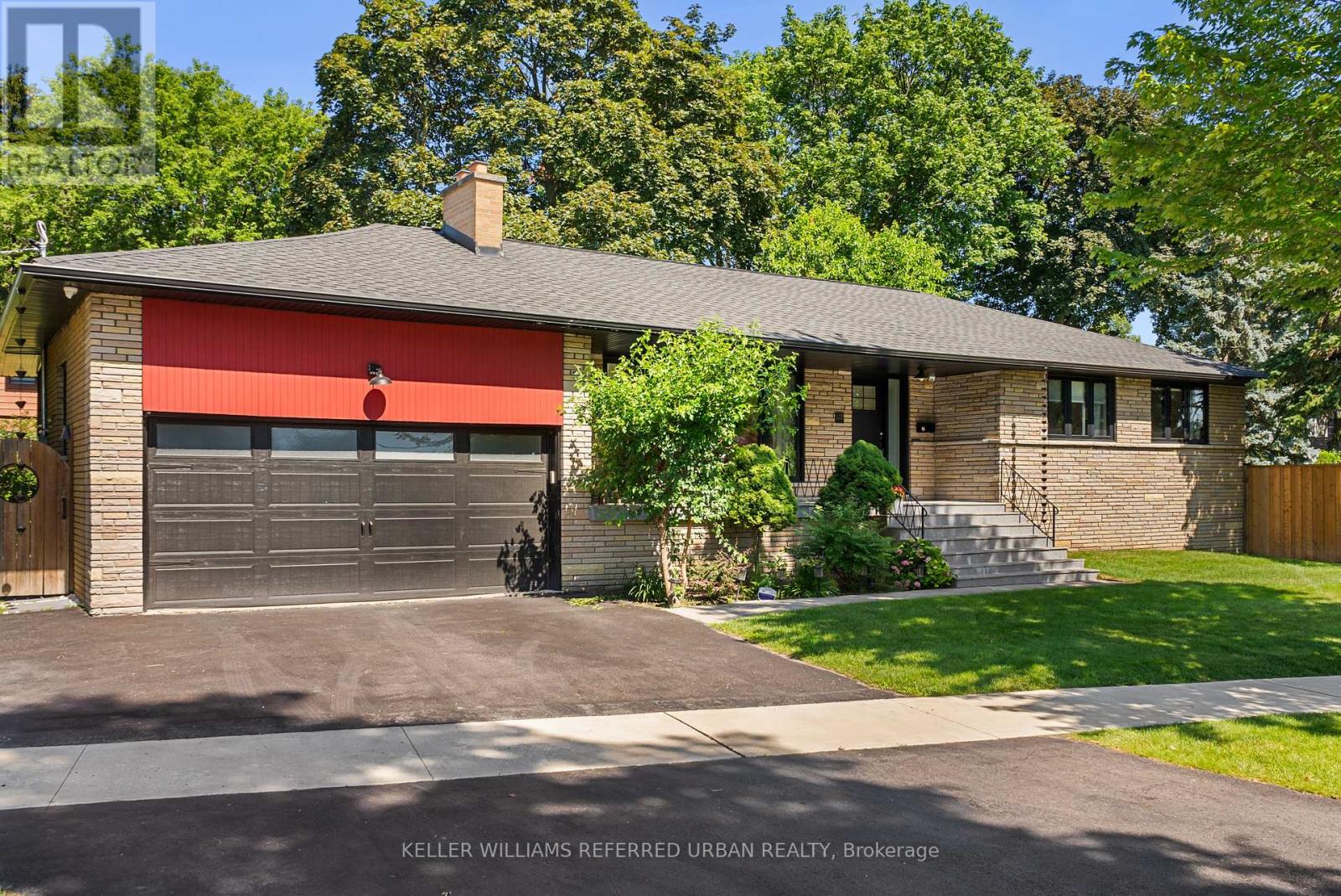 115 BONNYVIEW DRIVE - 23