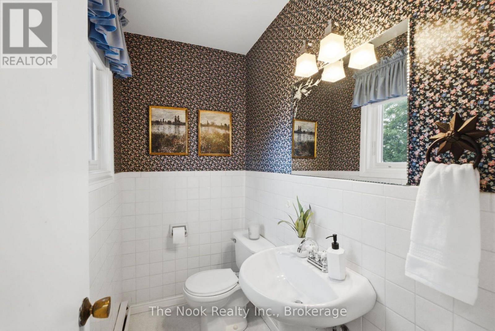 40 KEEWATIN STREET S - 15