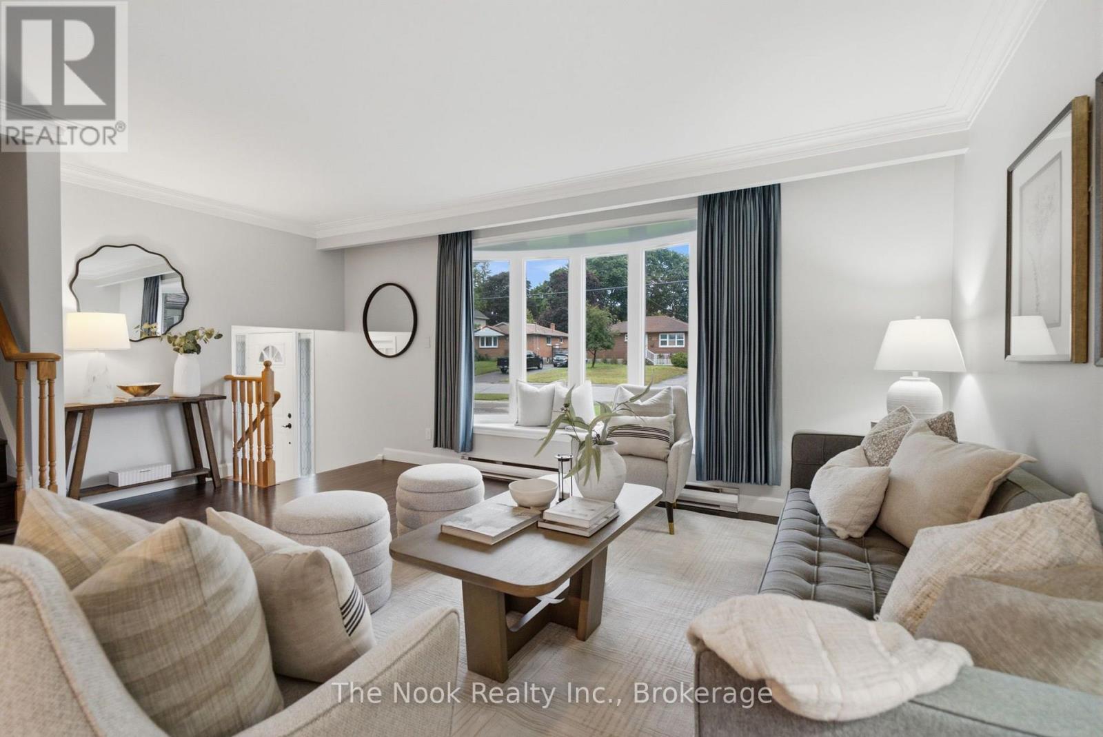 40 KEEWATIN STREET S - 21
