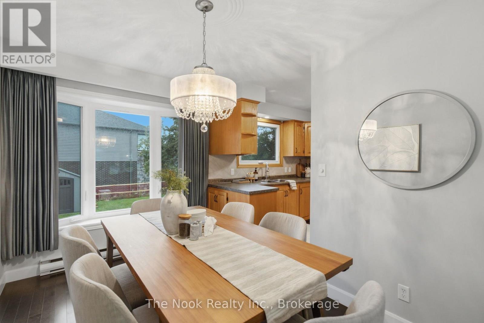 40 KEEWATIN STREET S - 23