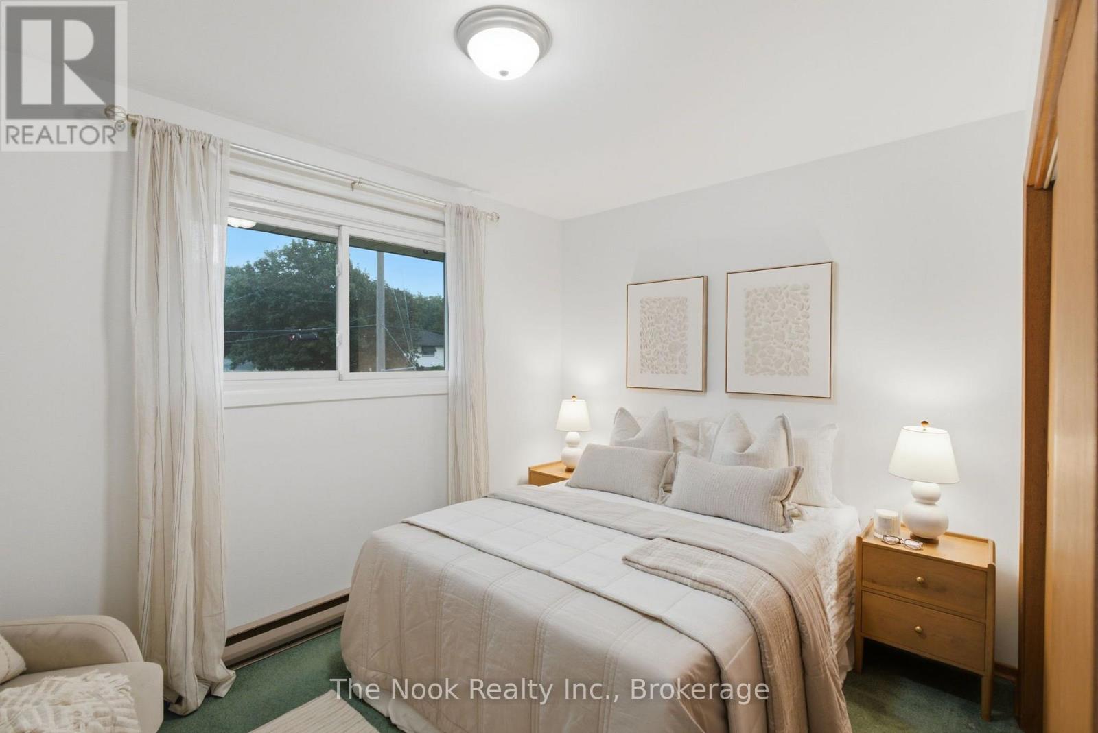 40 KEEWATIN STREET S - 33