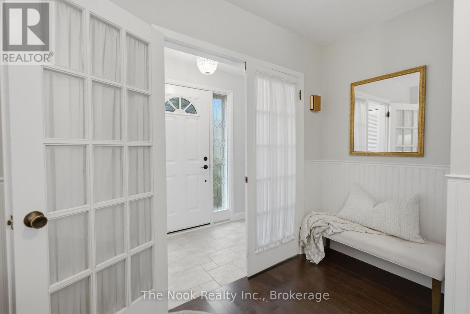 40 KEEWATIN STREET S - 8