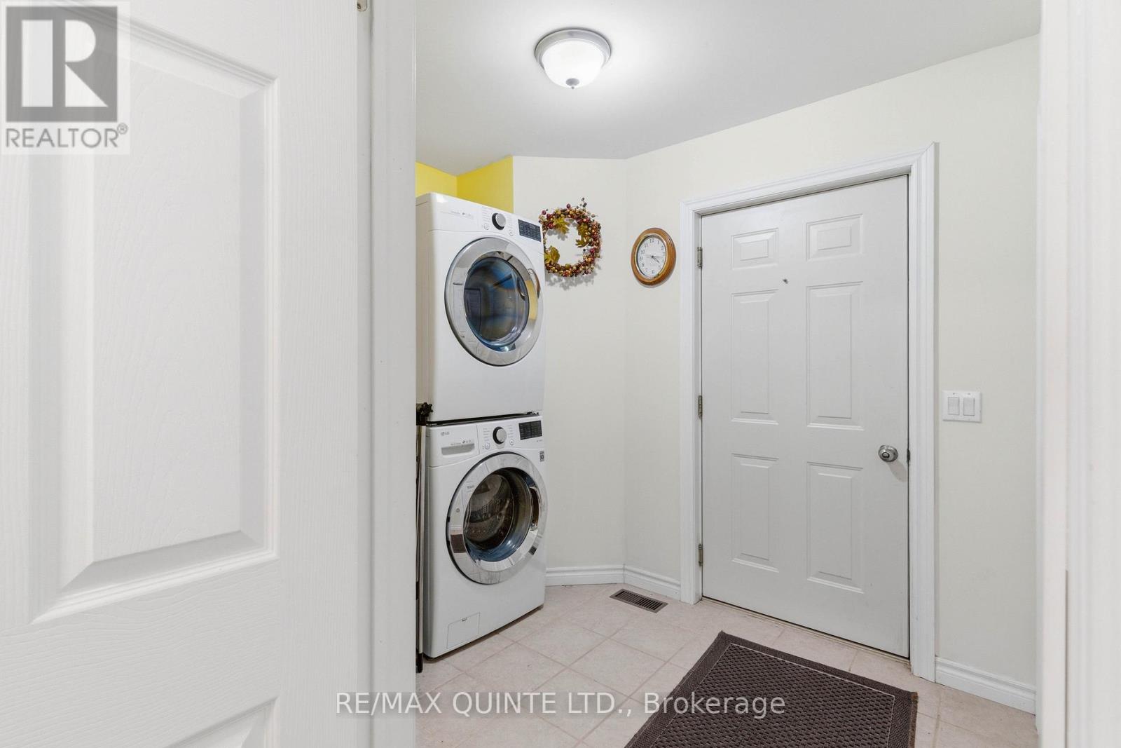 99 MCKENZIE STREET - 21
