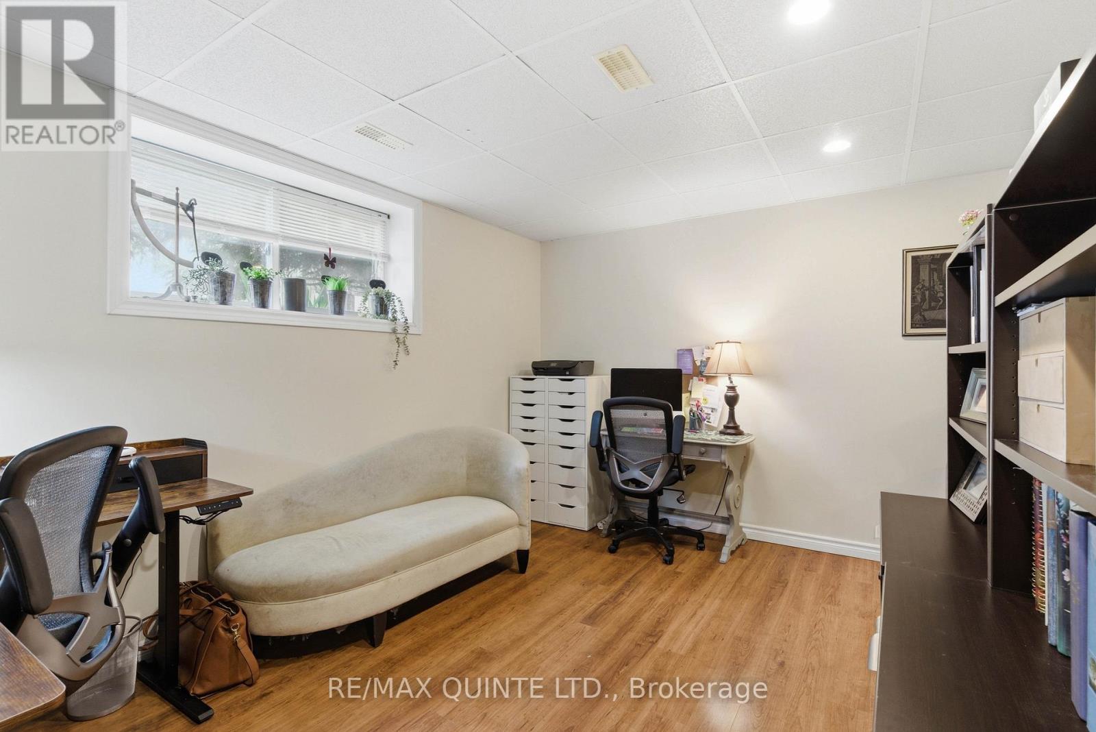 99 MCKENZIE STREET - 36