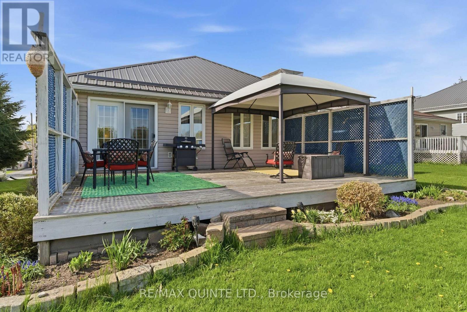 99 MCKENZIE STREET - 40