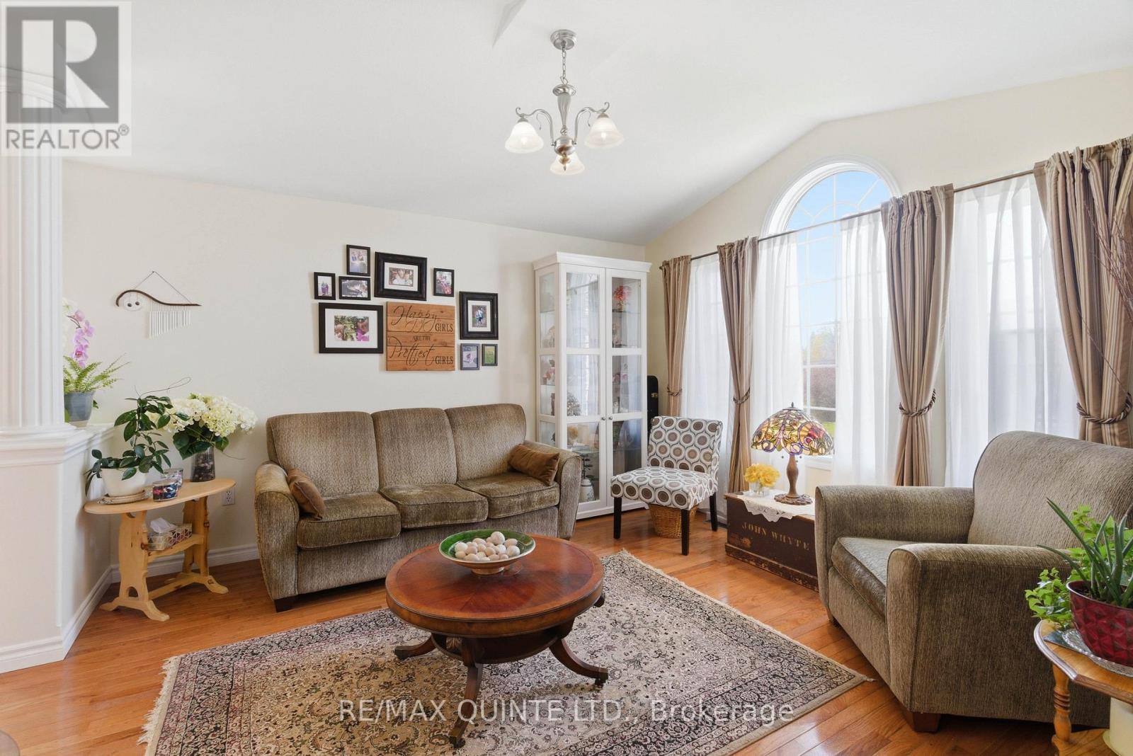 99 MCKENZIE STREET - 5