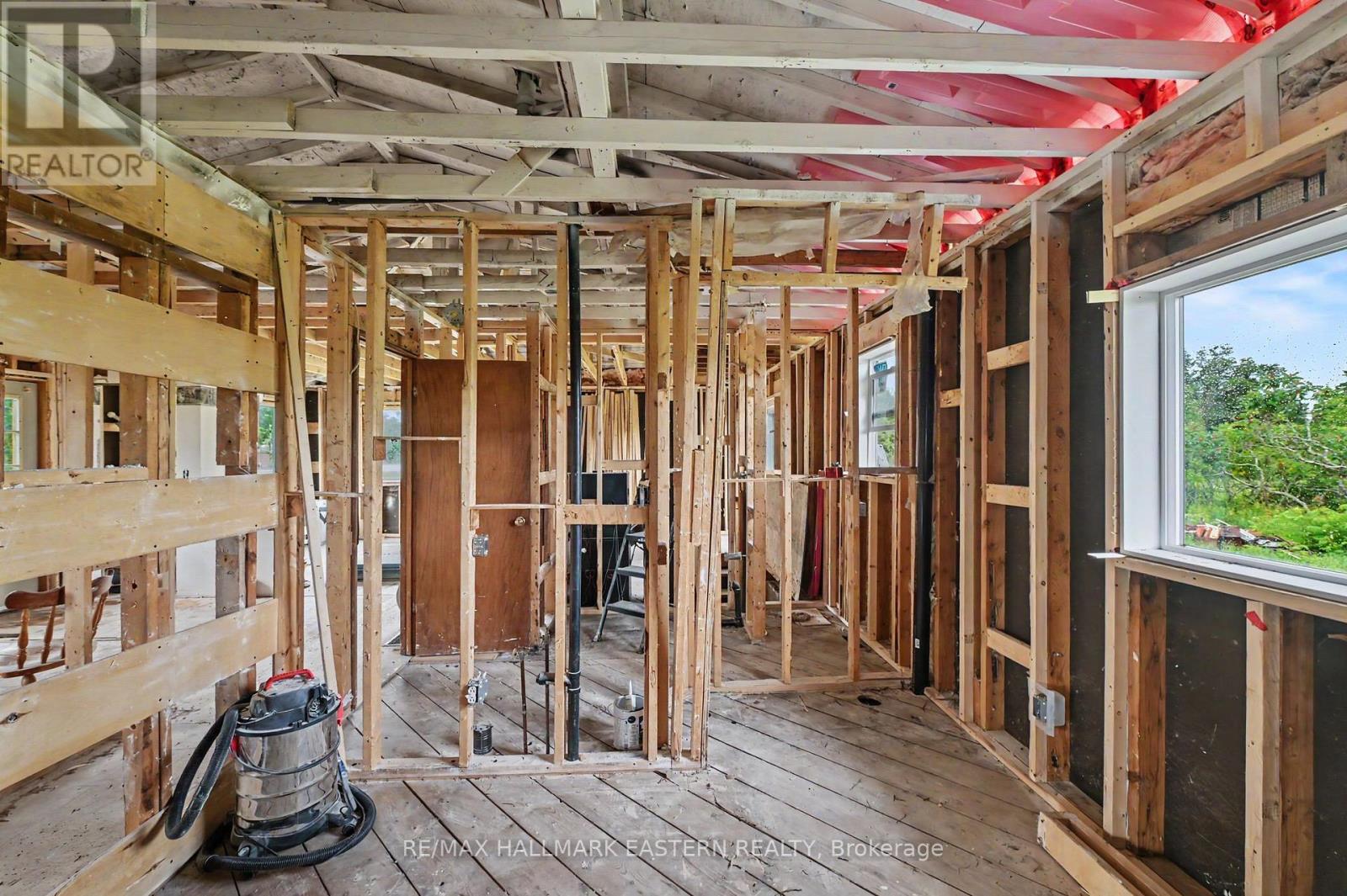 2260 BUCKHORN ROAD - 13