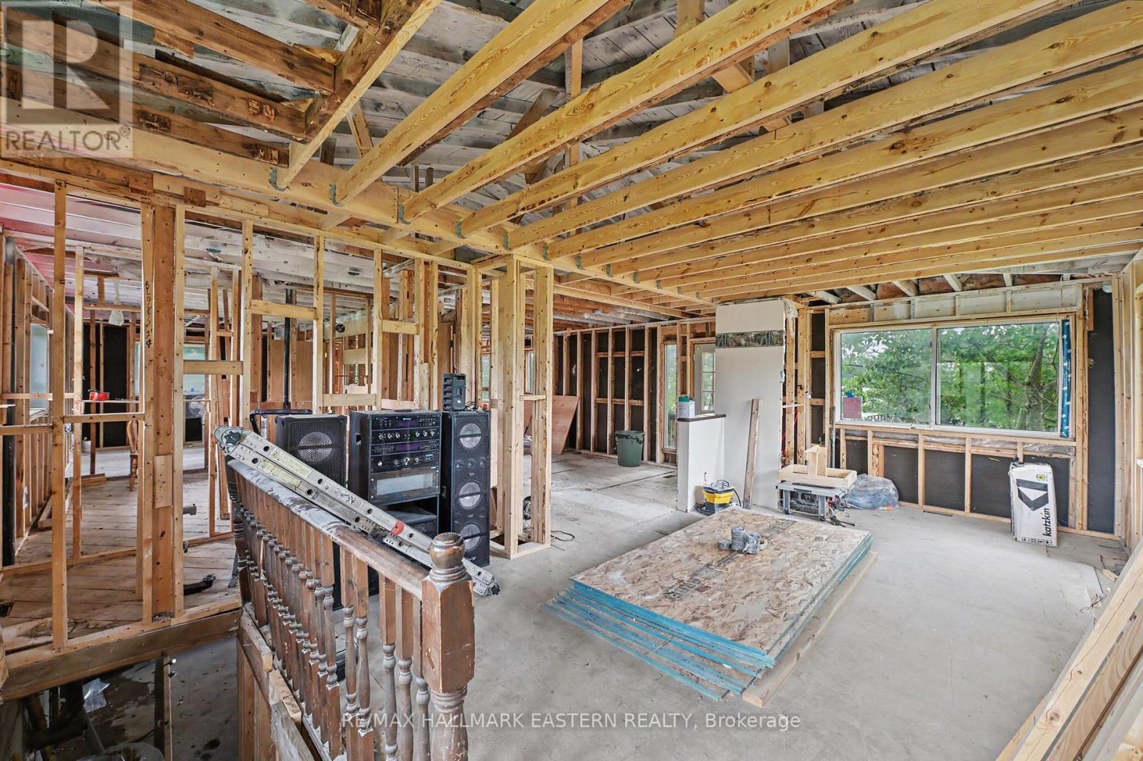 2260 BUCKHORN ROAD - 23