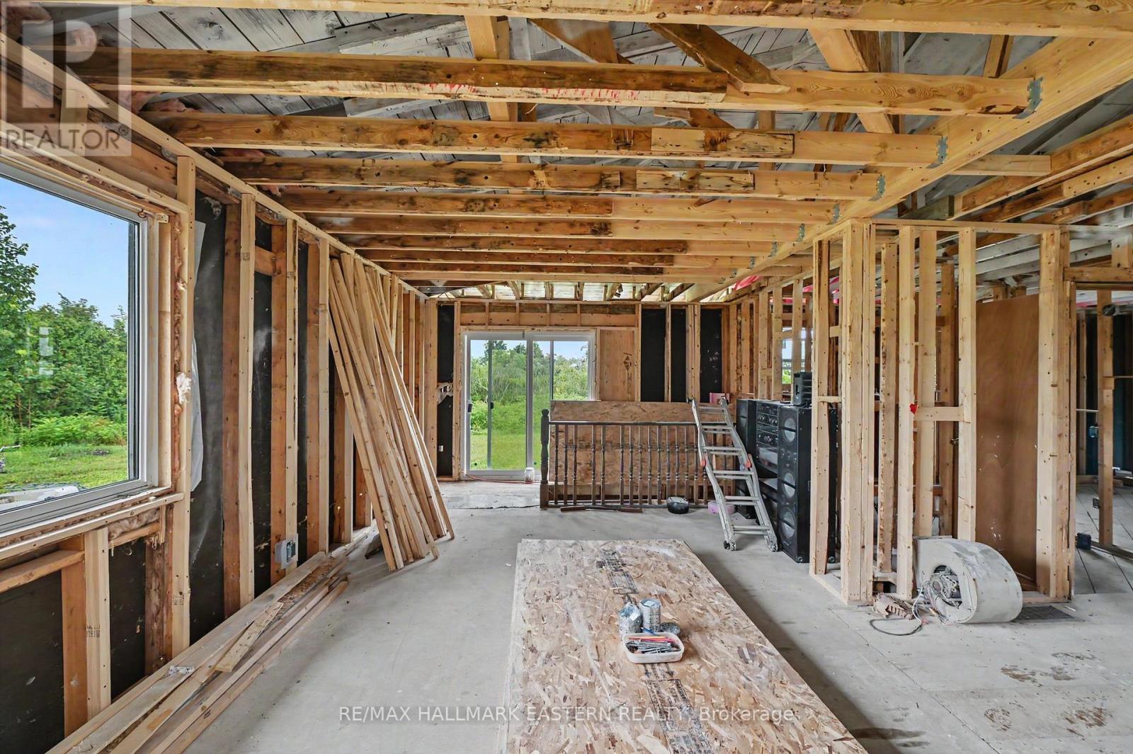 2260 BUCKHORN ROAD - 8