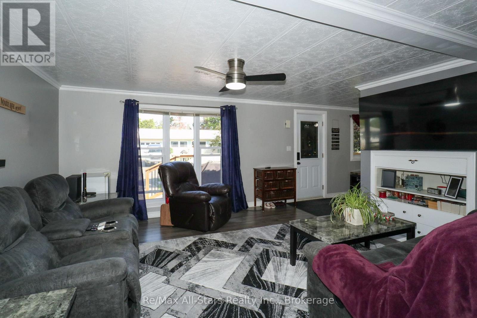 7 CEDAR STREET - 10