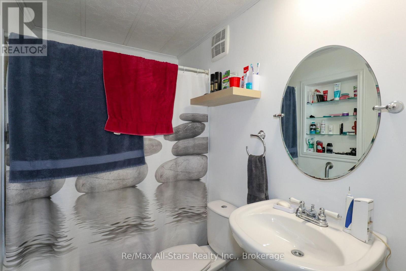 7 CEDAR STREET - 11