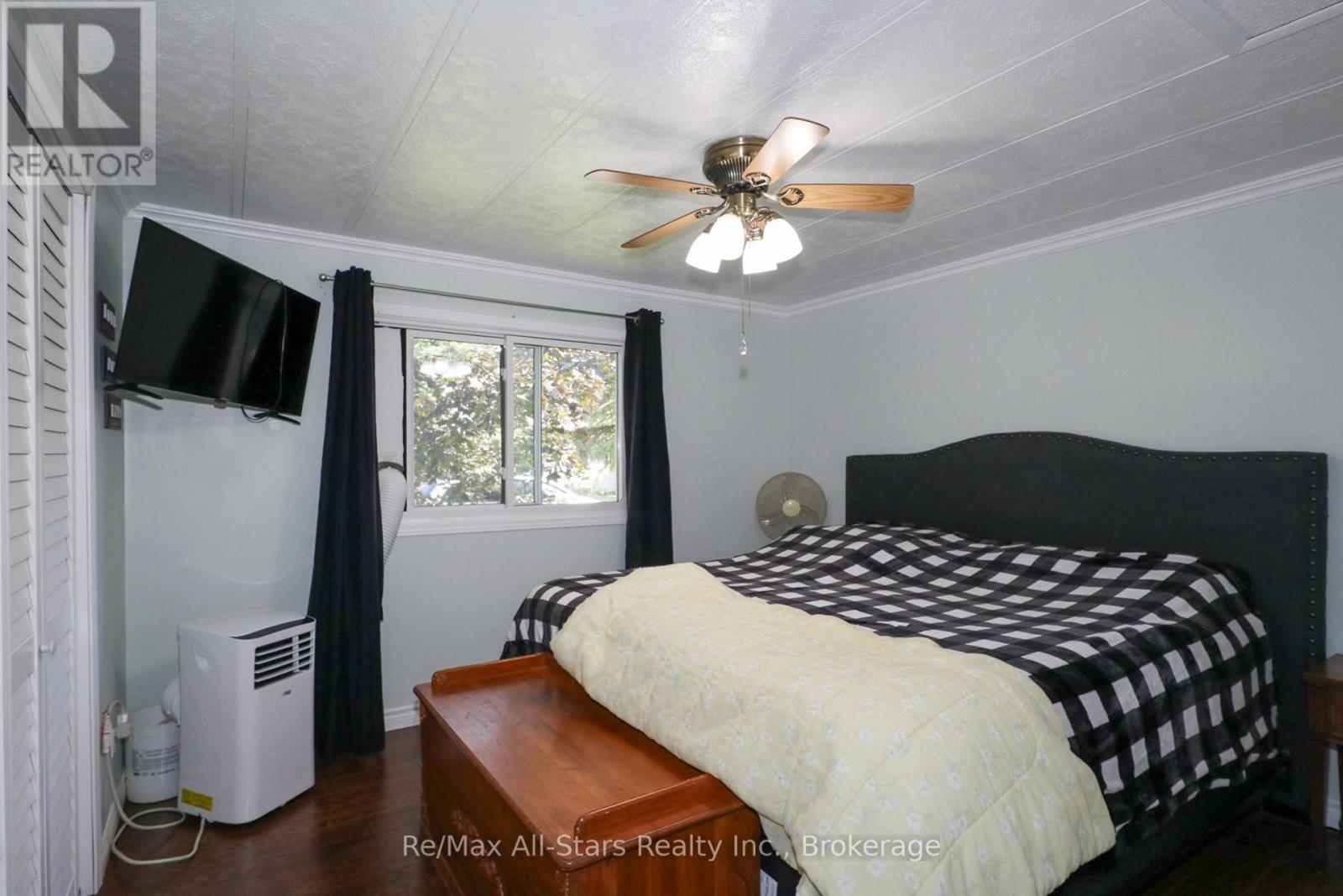 7 CEDAR STREET - 12