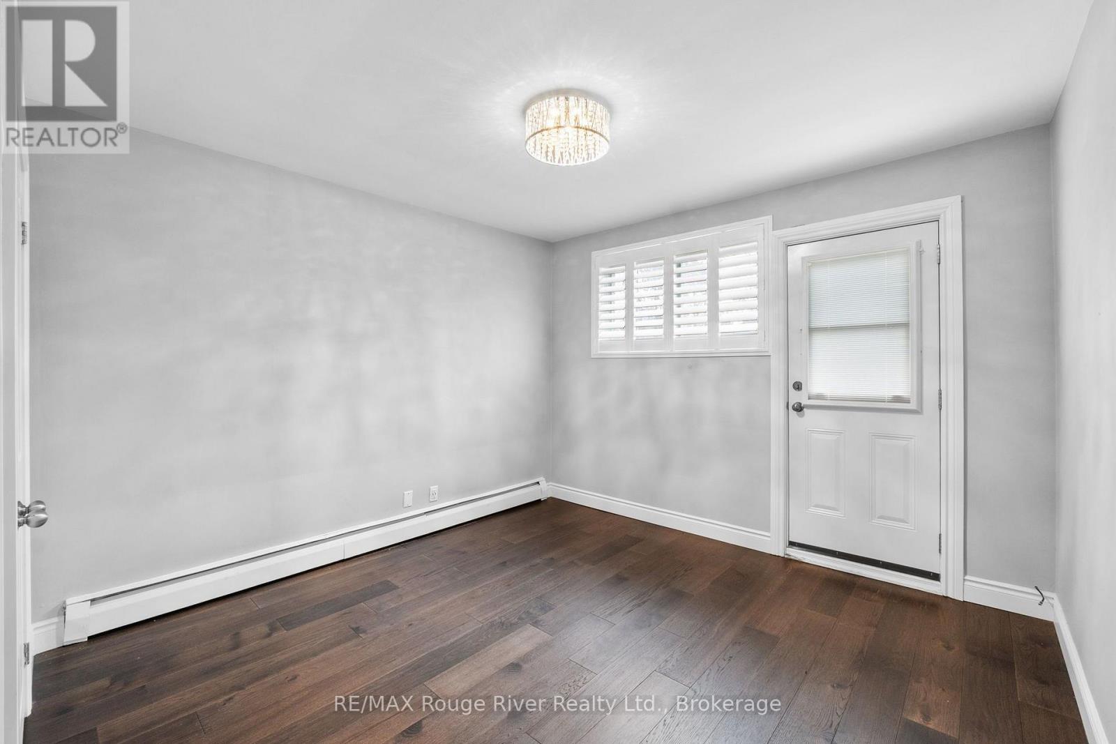 #11 242 DARCY STREET - 15