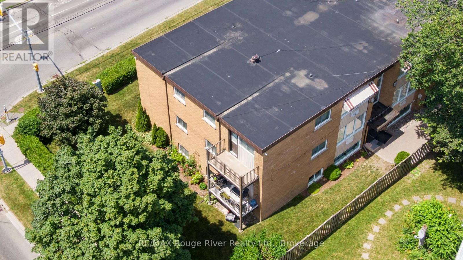 #11 242 DARCY STREET - 2