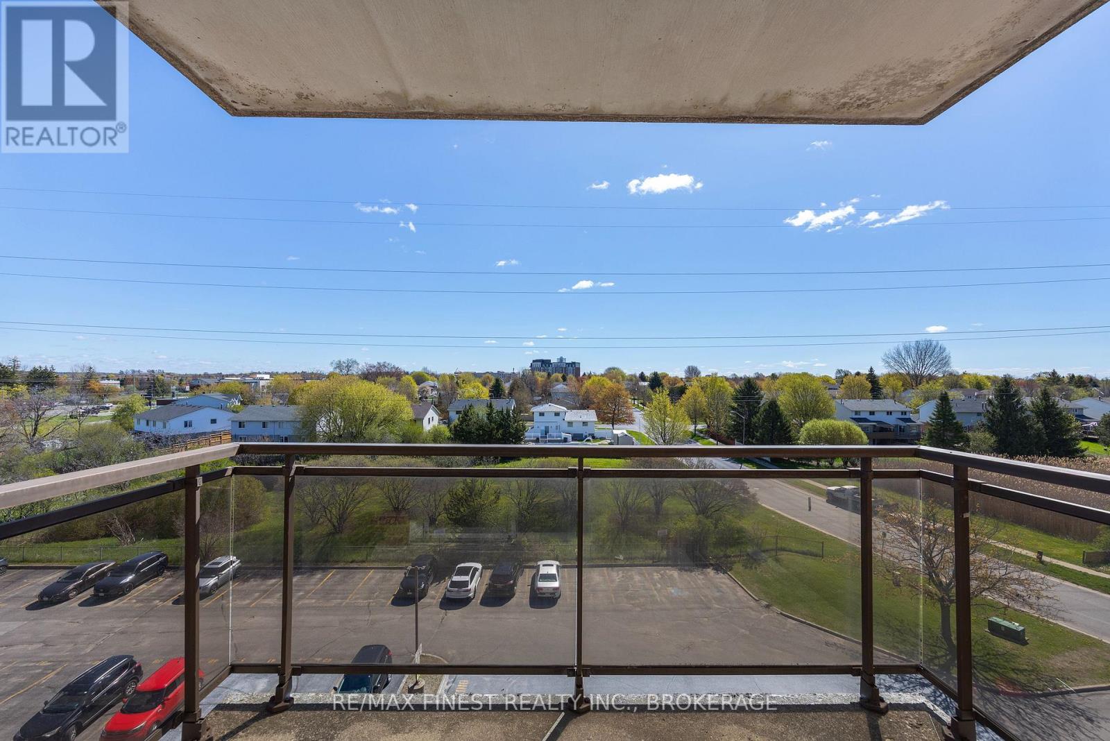 #610 745 DAVIS DRIVE - 27