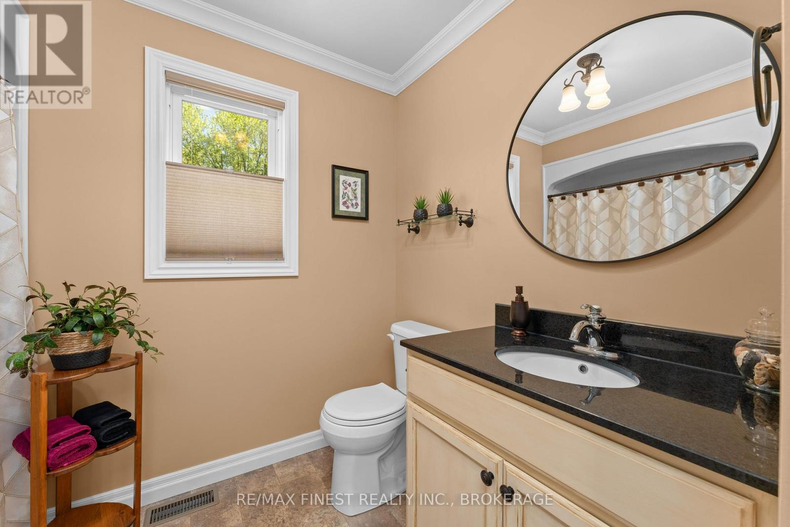 14 SUNSET LANE - 23