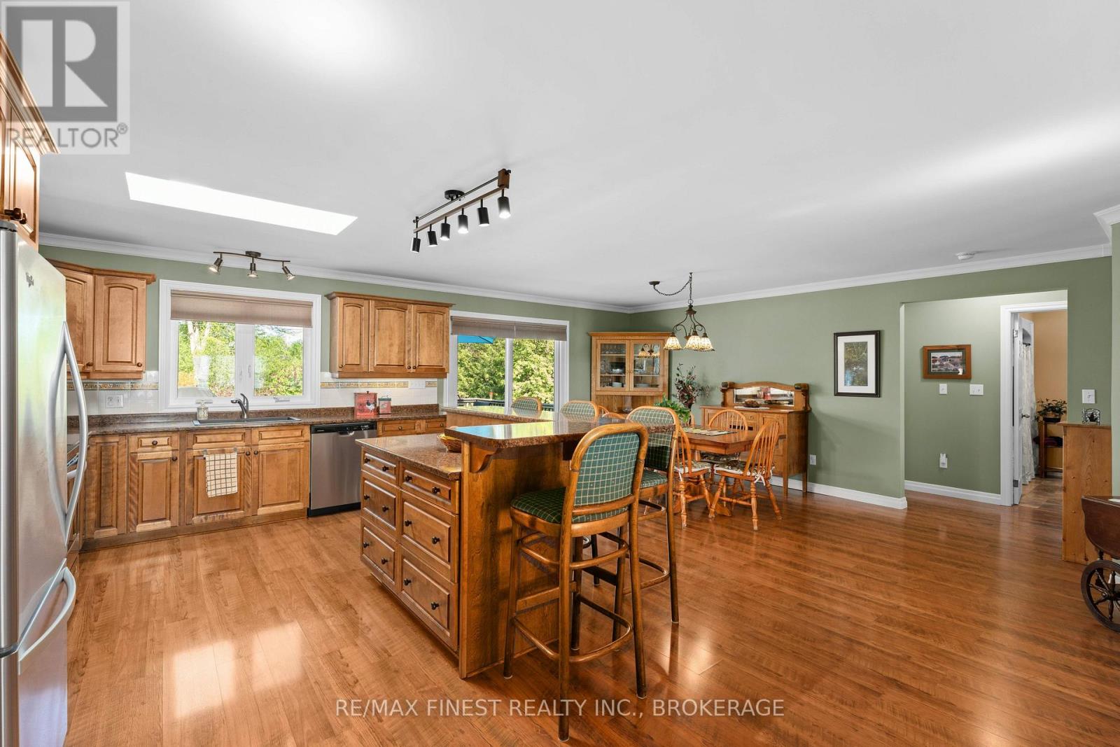 14 SUNSET LANE - 6