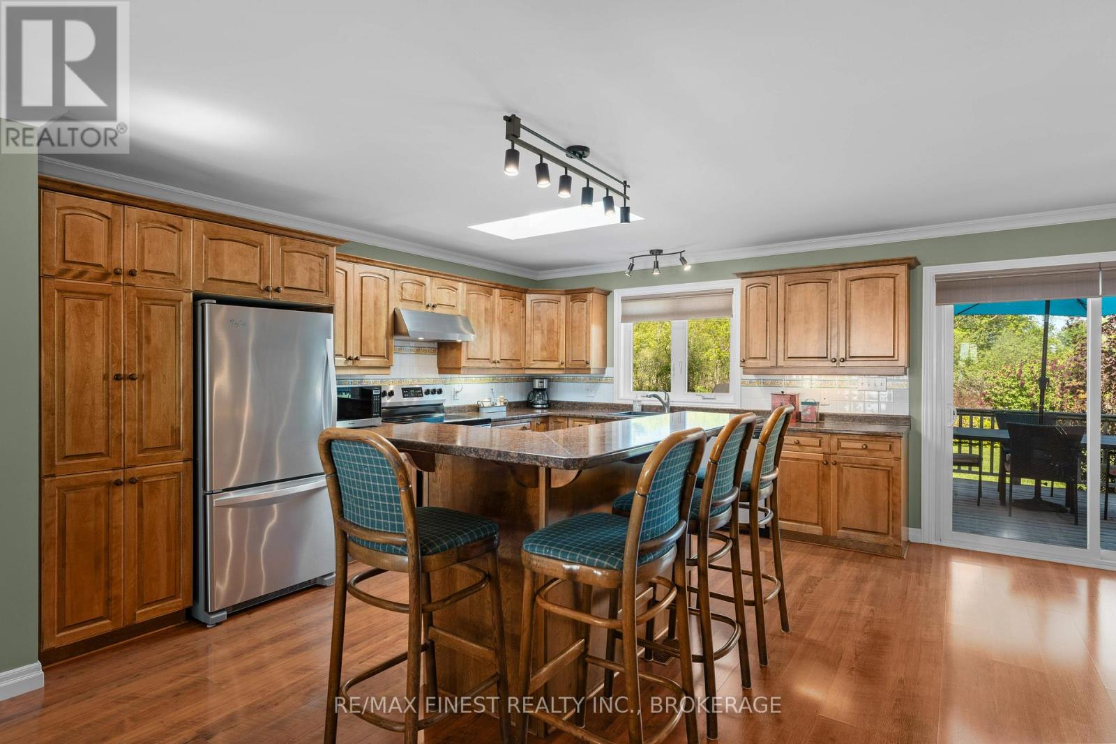 14 SUNSET LANE - 7