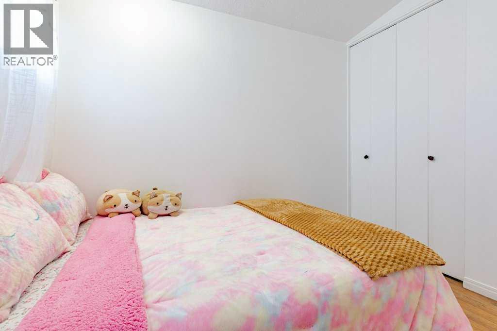 2898 Dunmore Road SE - Image 28