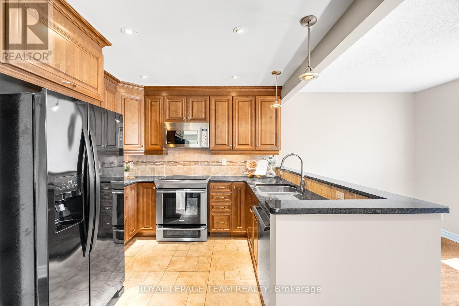 475 MELBOURNE AVENUE - Image 8