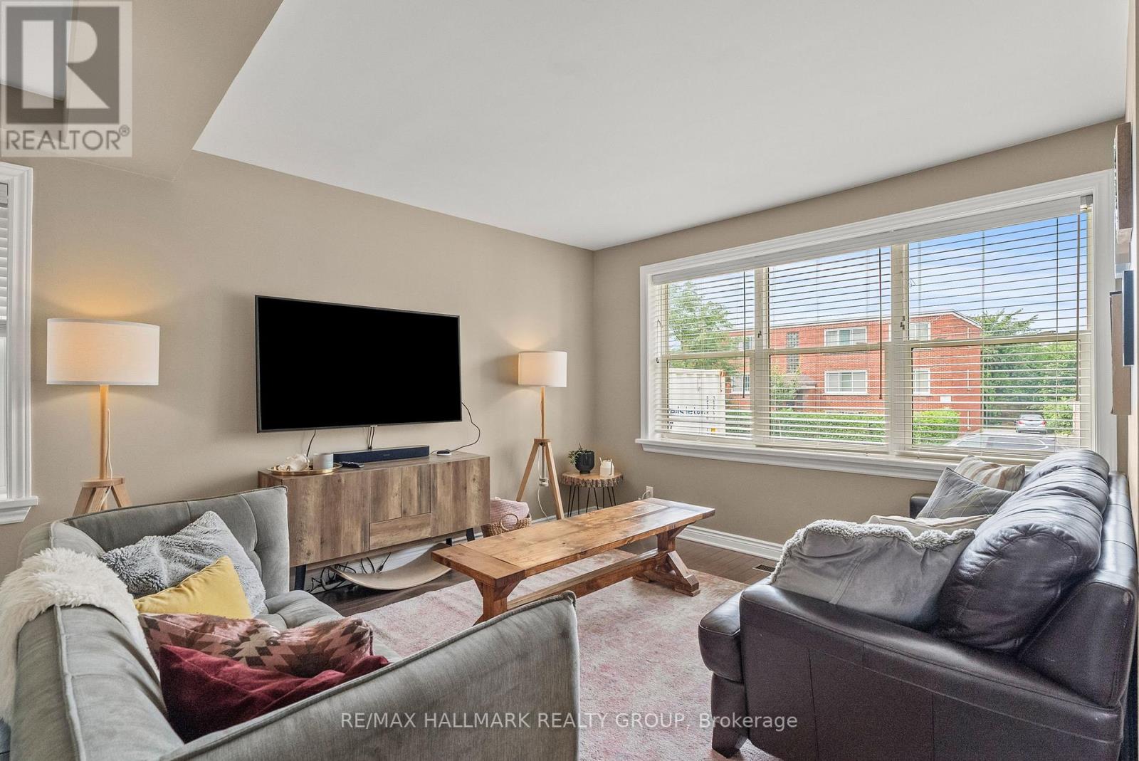 2 Bed, 2 Bath House for Rent in Ottawa – 701 COLE AVENUE, Ottawa – MLS# X13594440 - Image 11
