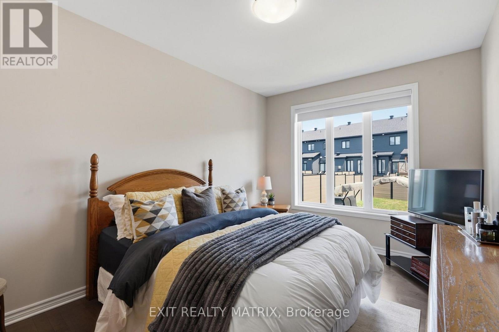 961 COLOGNE STREET - Image 21